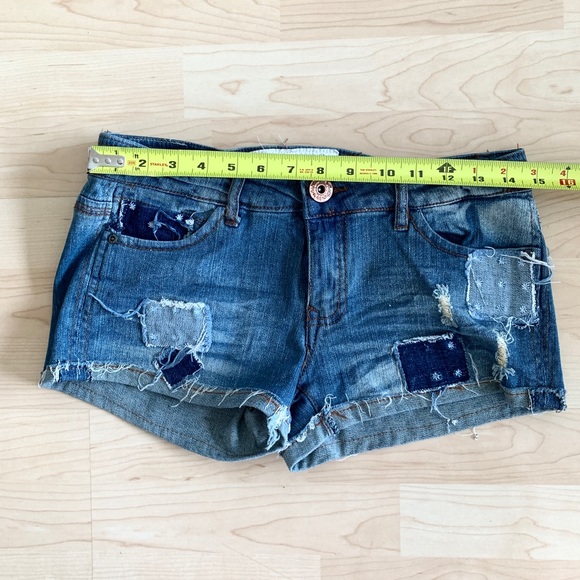 Mid Rise Vintage Ripped Denim Shorts - Picture 9 of 10